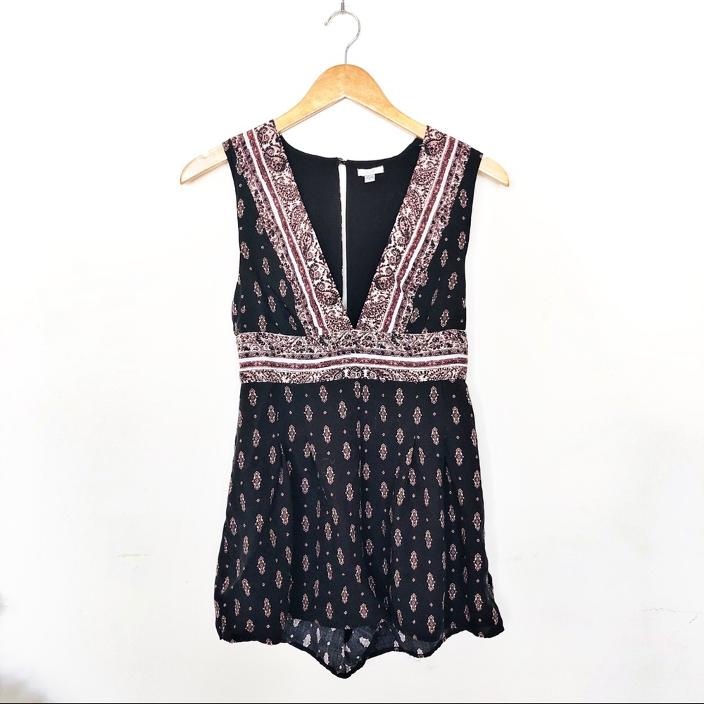 Urban Outfitters Ecoté Paisley Romper EUC 6 - Picture 3 of 8